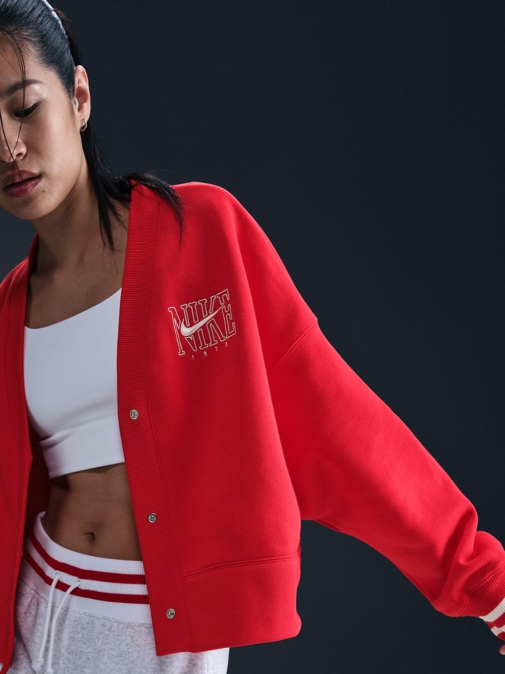 NWT Nike Sportswear Phoenix Fleece Women's Over-Oversized Graphic Cardigan Sz L - Picture 2 of 10